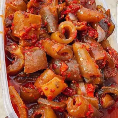 Peppered Pomo